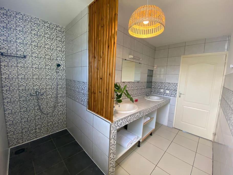 סן-פייר Villa Albizia 974 Avec Piscine Et Spa מראה חיצוני תמונה